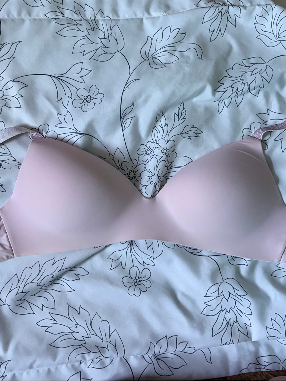 Victoria's Secret Light Pink Smooth T-Shirt Bra
